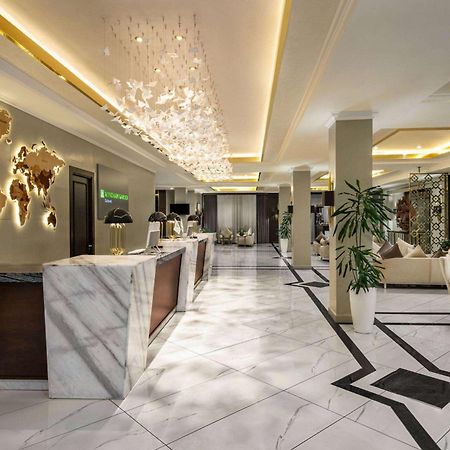 Wyndham Garden Tashkent Hotell Exteriör bild