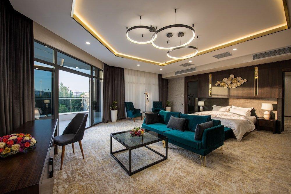 Wyndham Garden Tashkent Hotell Exteriör bild