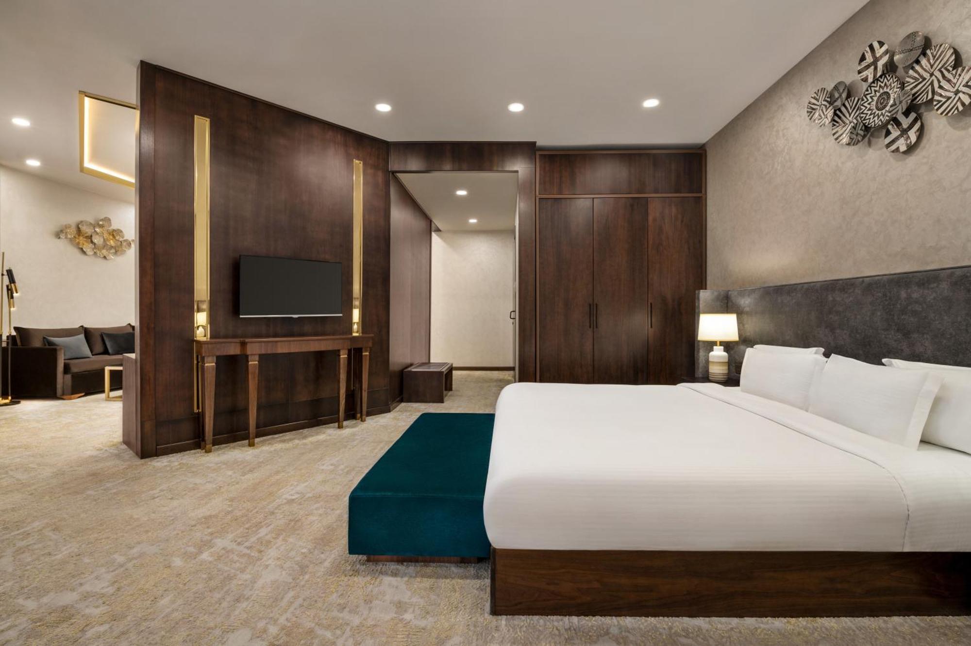 Wyndham Garden Tashkent Hotell Exteriör bild